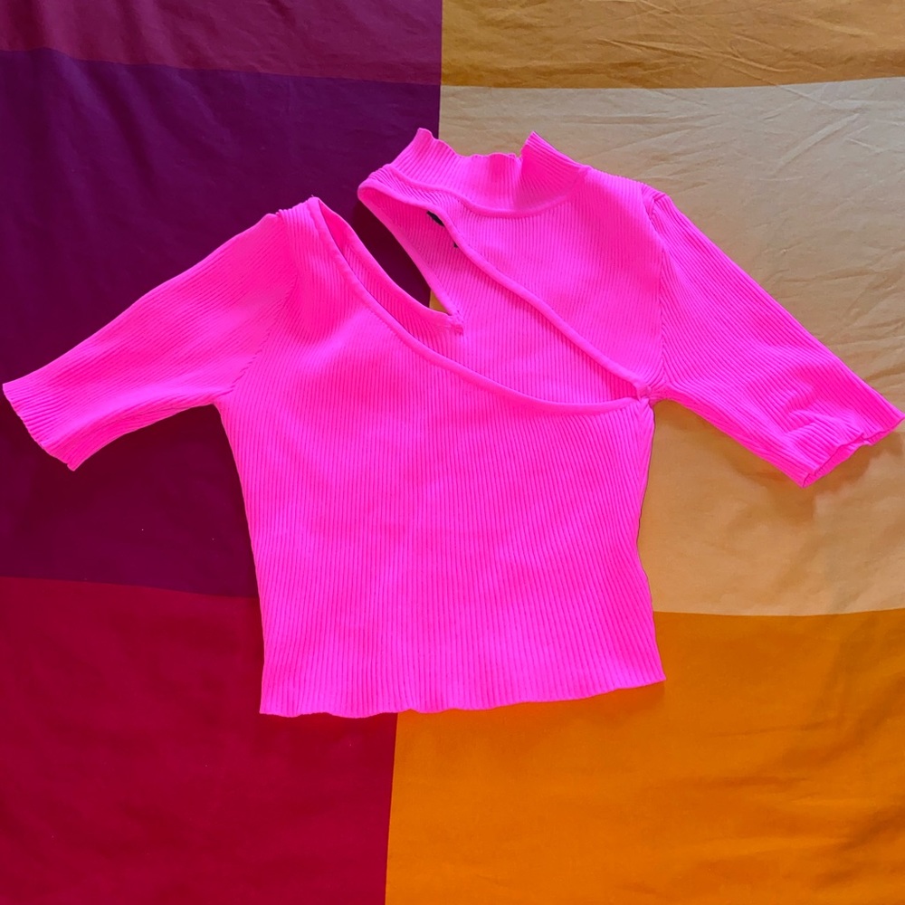 pink  top